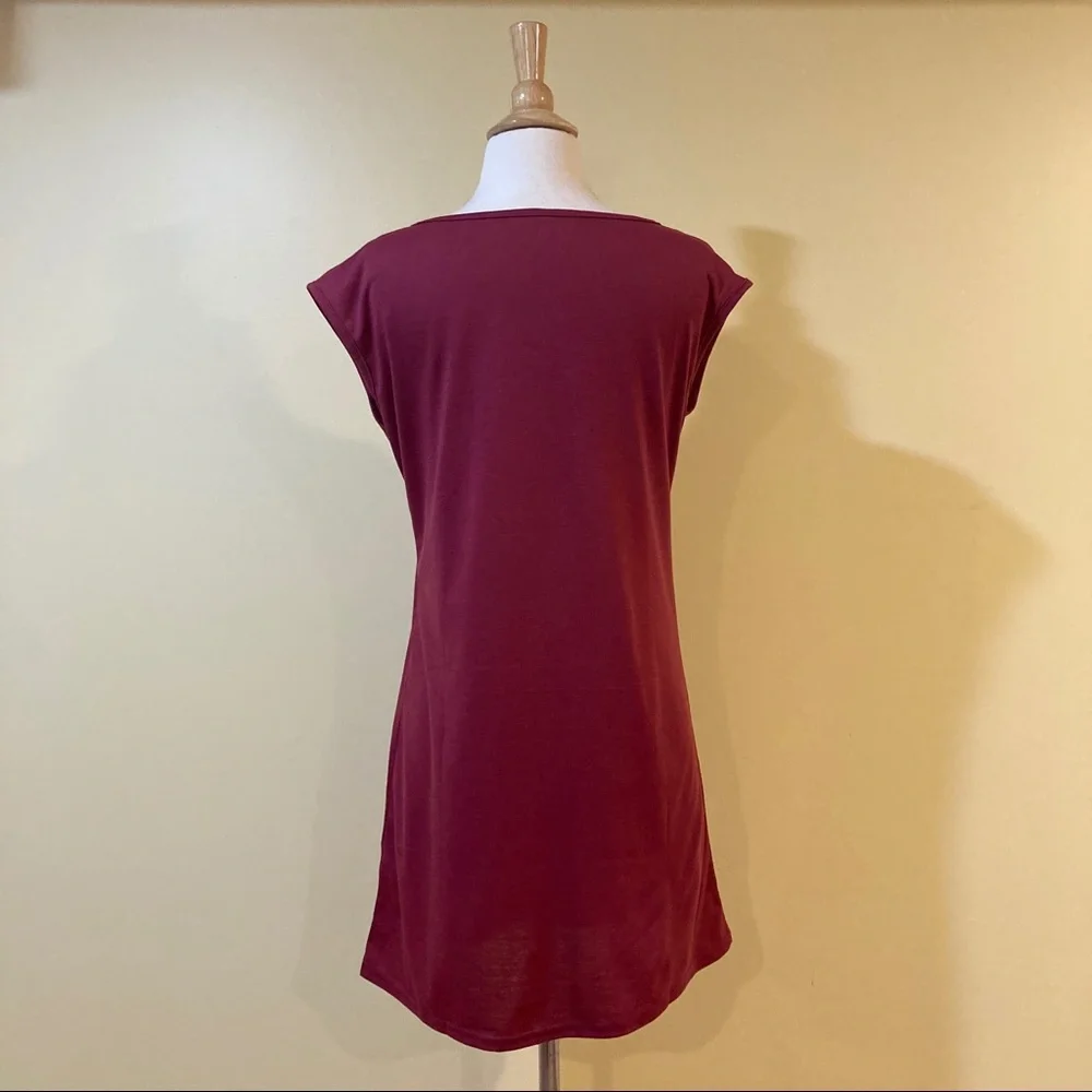 Keyhole Necklace V Neck Shift Dress Burgundy - Picture 6 of 7